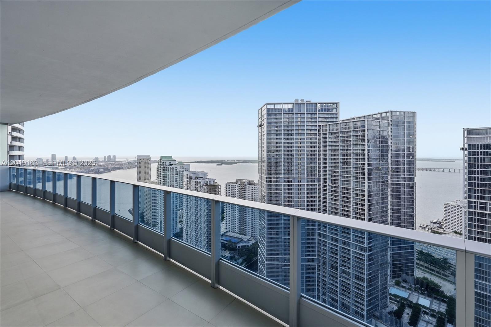 Photo of 200 Biscayne Boulevard Way 4904 #4904 listing for Sale