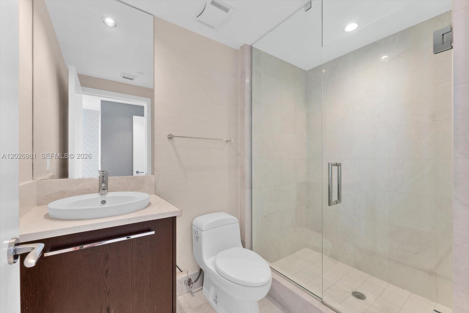 Photo of 17121 Collins Avenue 3905 #3905 listing for Sale
