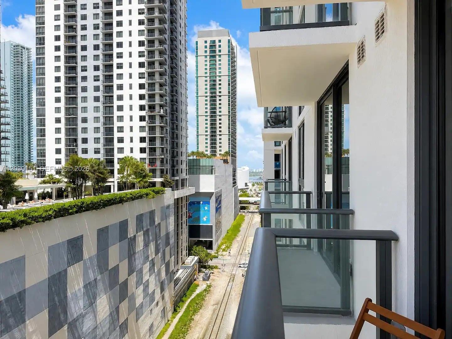 Photo of 11 NE 6th Street 1212 #1212 listing for Sale