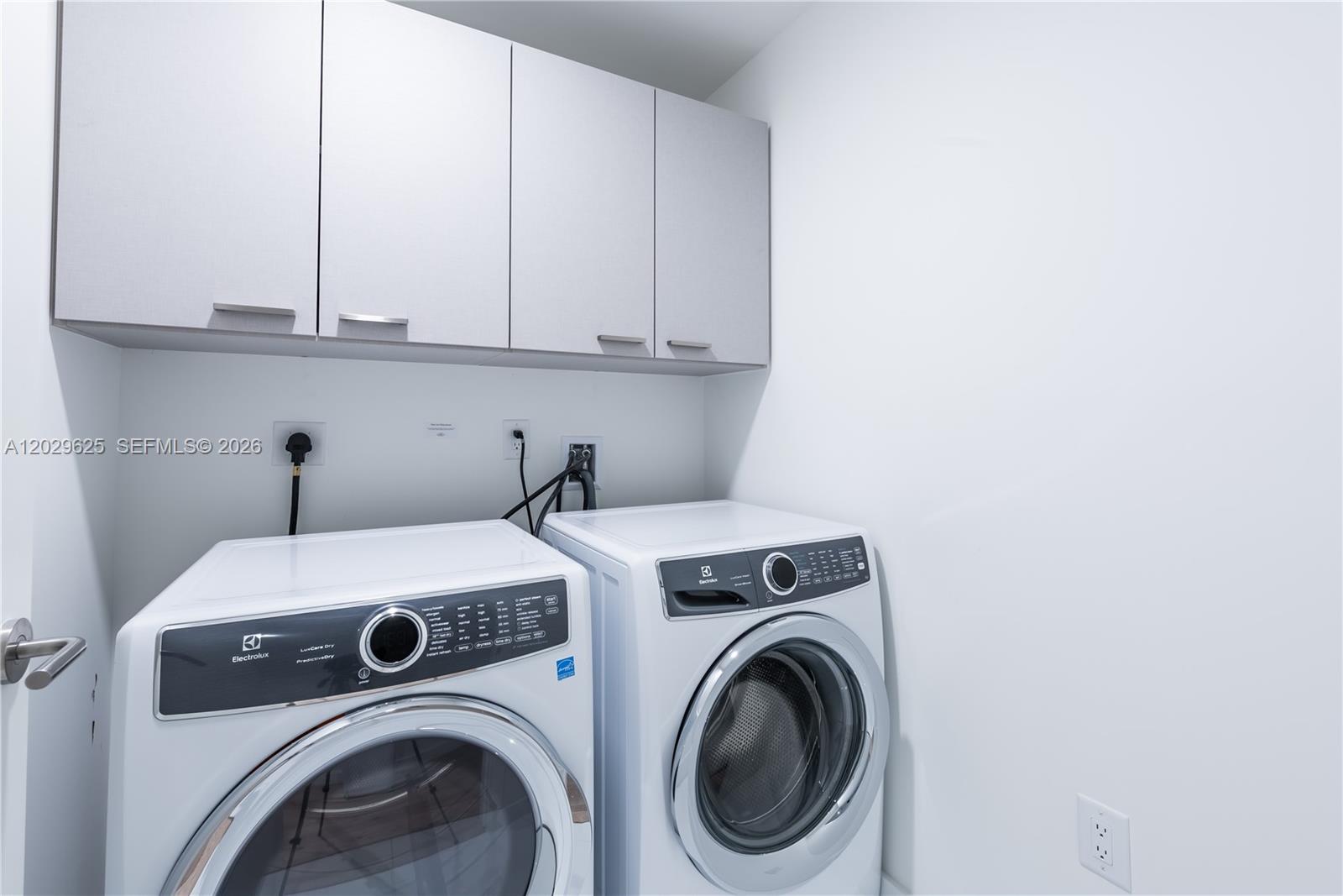 Photo of 851 NE 1st Avenue 1705 #1705 listing for Sale