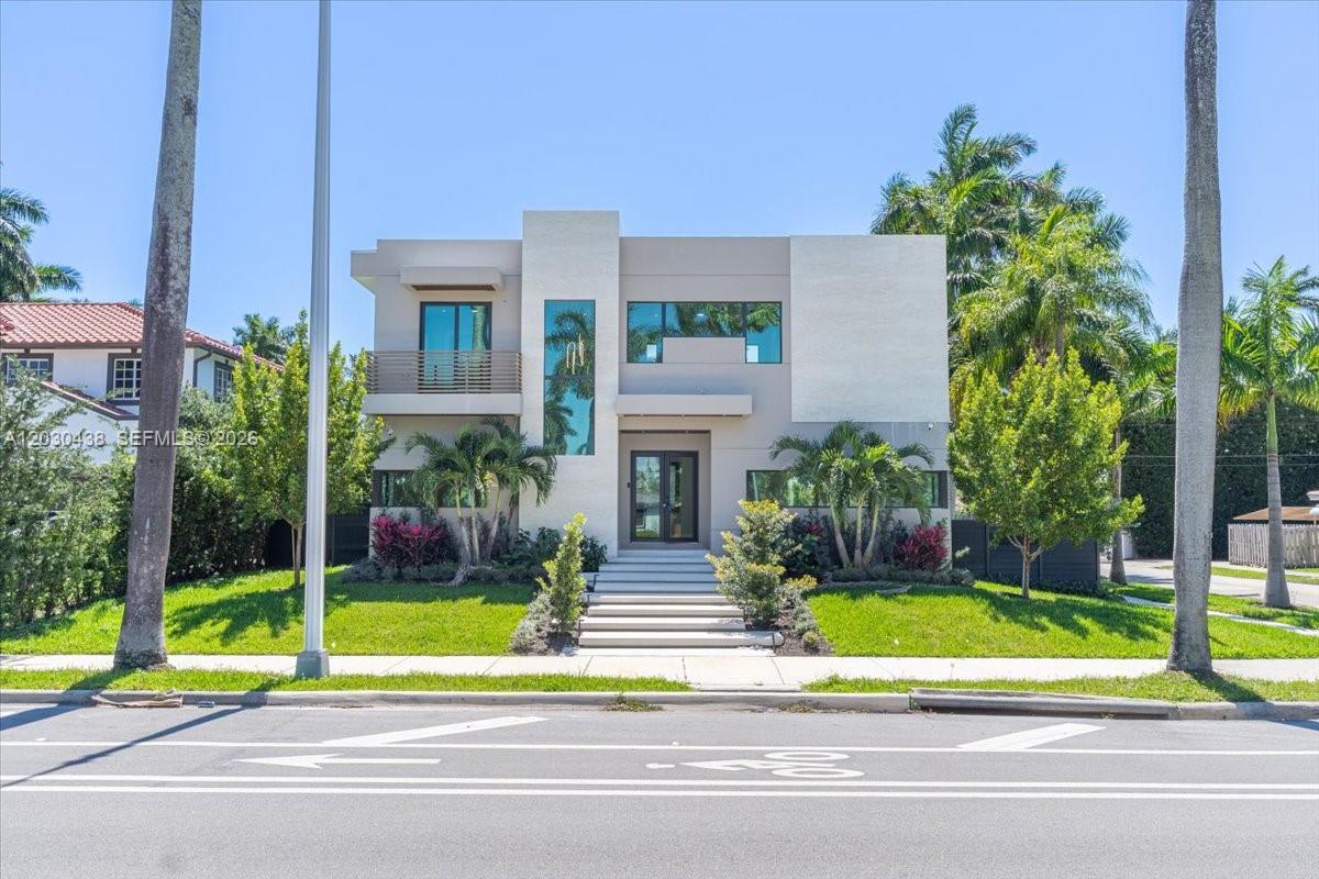 Photo of 1380 Hollywood Boulevard # listing for Sale
