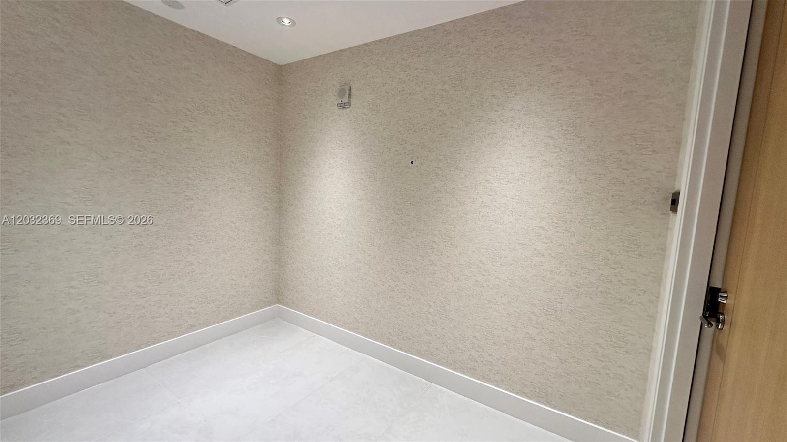 Photo of 15701 Collins Avenue 3804 #3804 listing for Sale