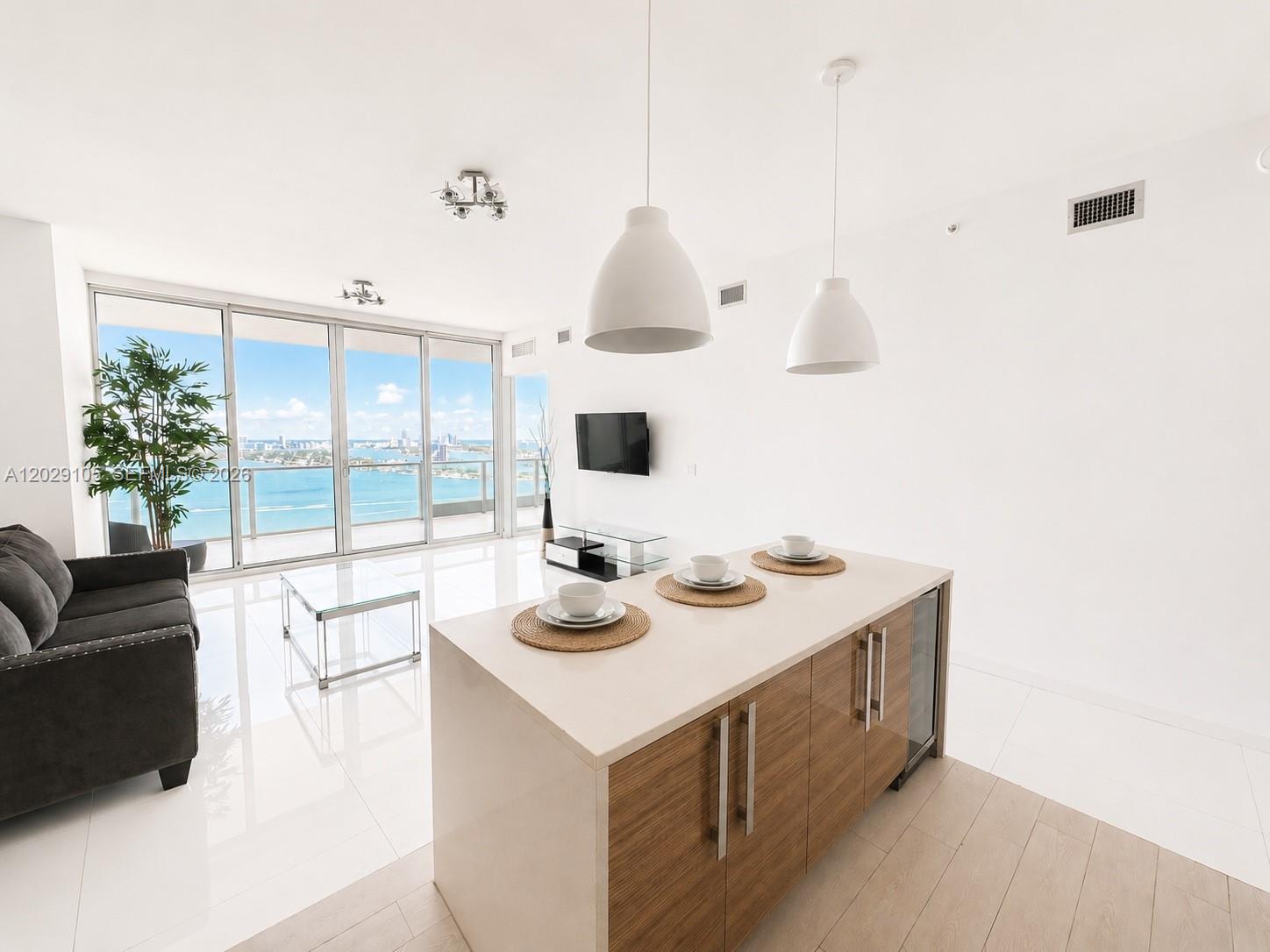 Photo of 2020 N Bayshore Drive 2909 #2909 listing for Sale