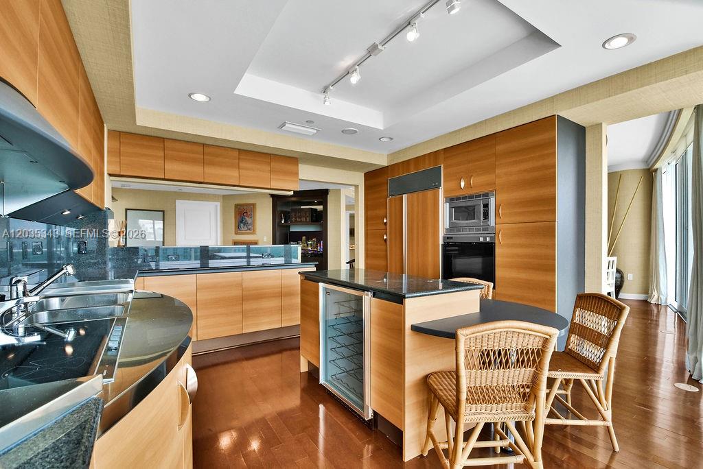 Photo of 19955 NE 38th Court 1701 #1701 listing for Sale