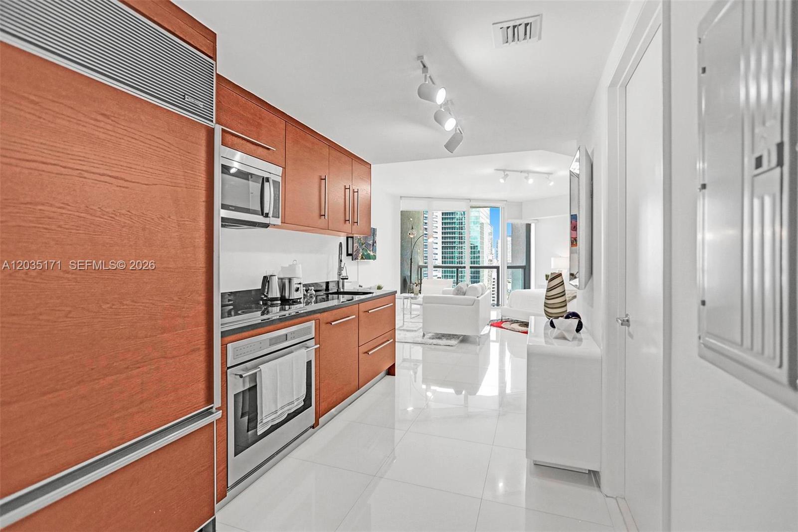 Photo of 475 Brickell Avenue 3408 #3408 listing for Sale