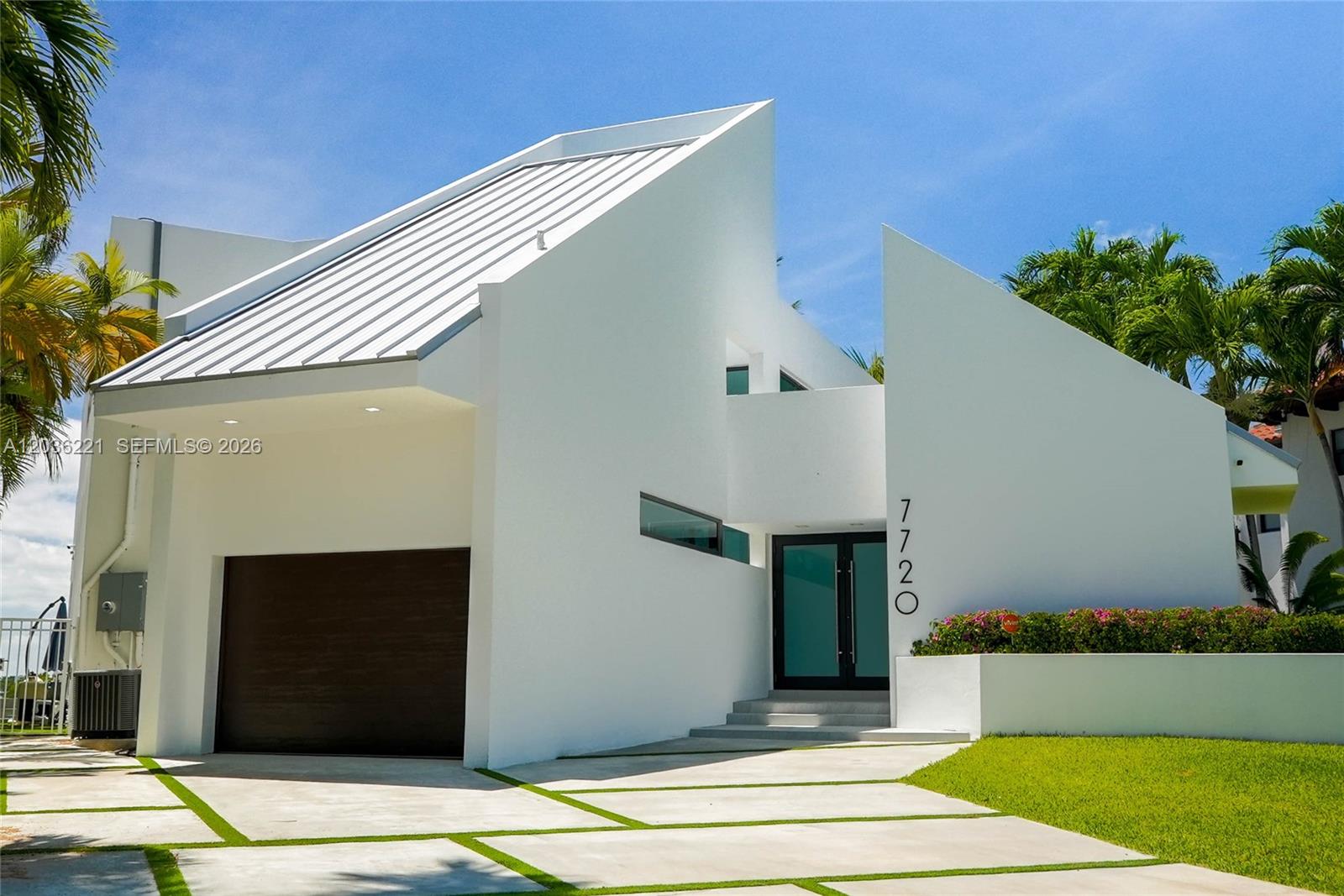 Photo of #A12036221 listing for Sale