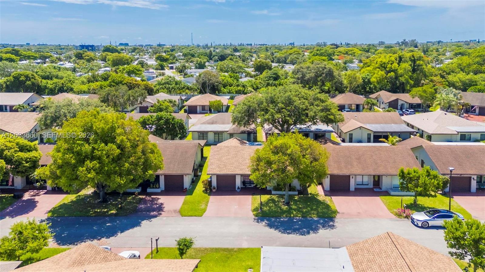 Photo of #A12033660 listing for Sale