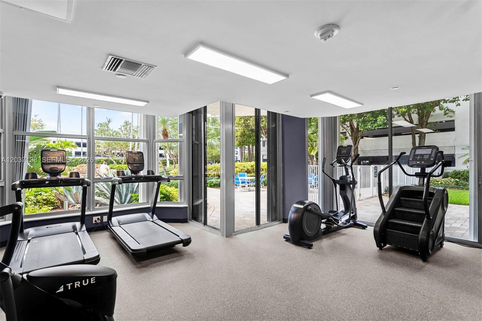 Photo of 3500 Mystic Pointe Drive 3307 #3307 listing for Sale
