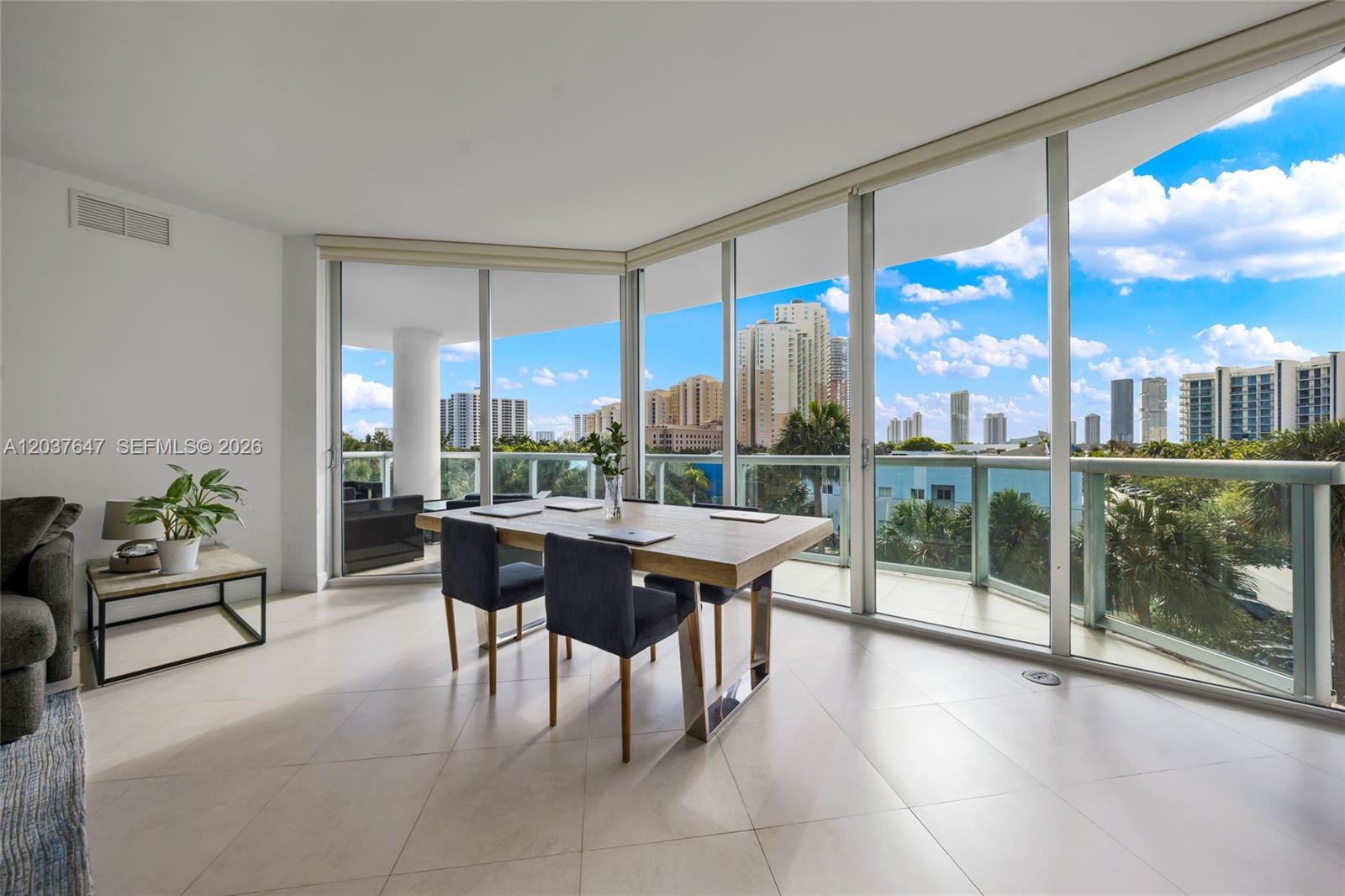 Photo of 3131 NE 188th Street 2-506 #2-506 listing for Sale