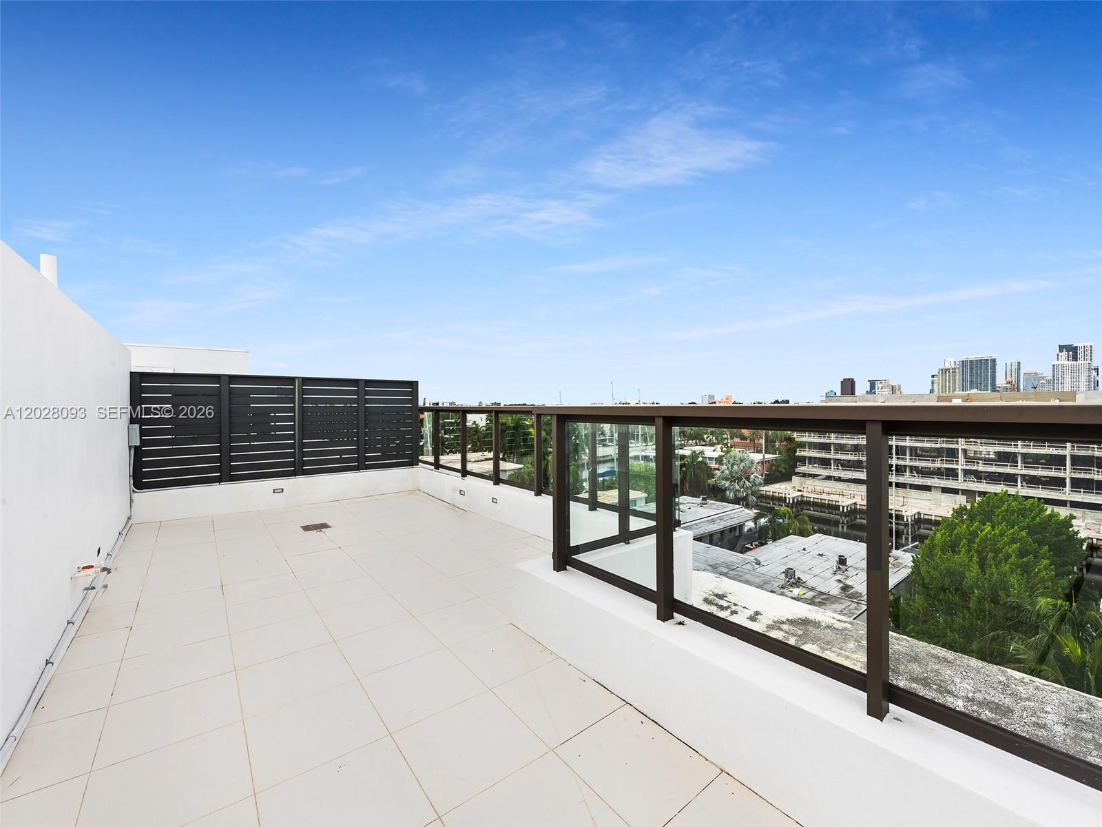 Photo of 30 Isle Of Venice Drive 403 #403 listing for Sale