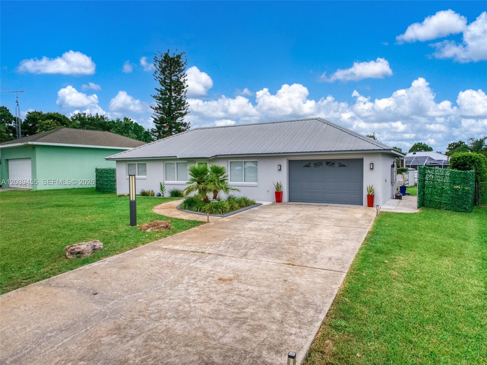 Photo of #A12039455 listing for Sale