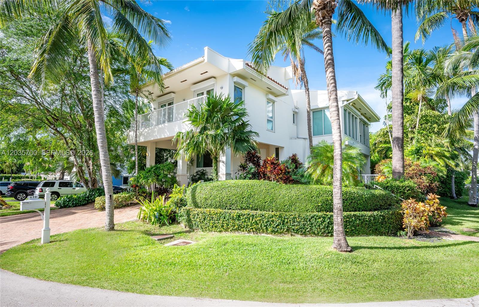 Photo of #A12035700 listing for Sale