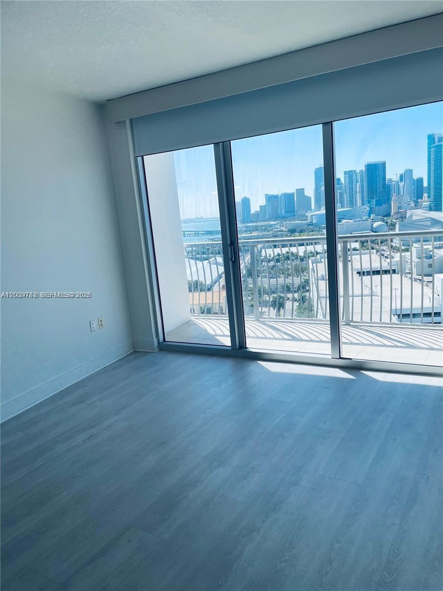 Photo of 1750 N Bayshore Drive 2112 #2112 listing for Sale