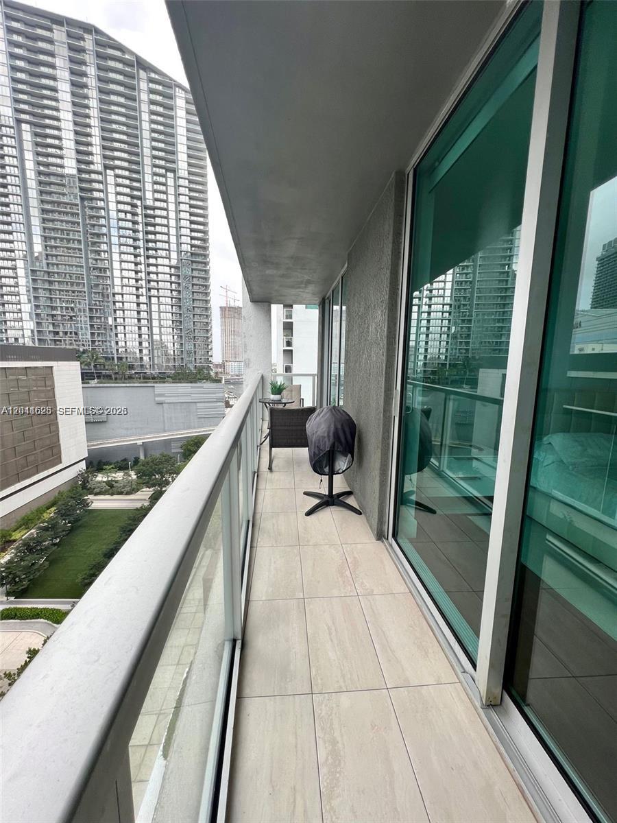 Photo of 500 Brickell Avenue 1410 #1410 listing for Sale
