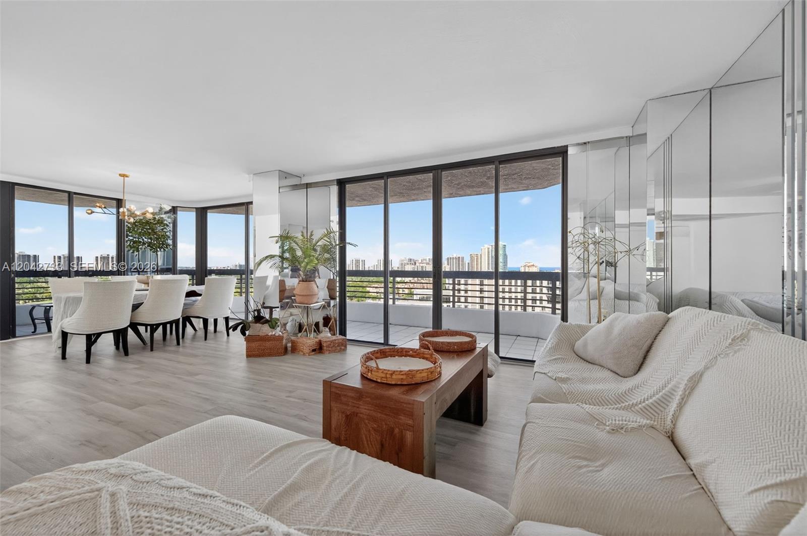 Photo of 3500 Mystic Pointe Drive 1804 #1804 listing for Sale
