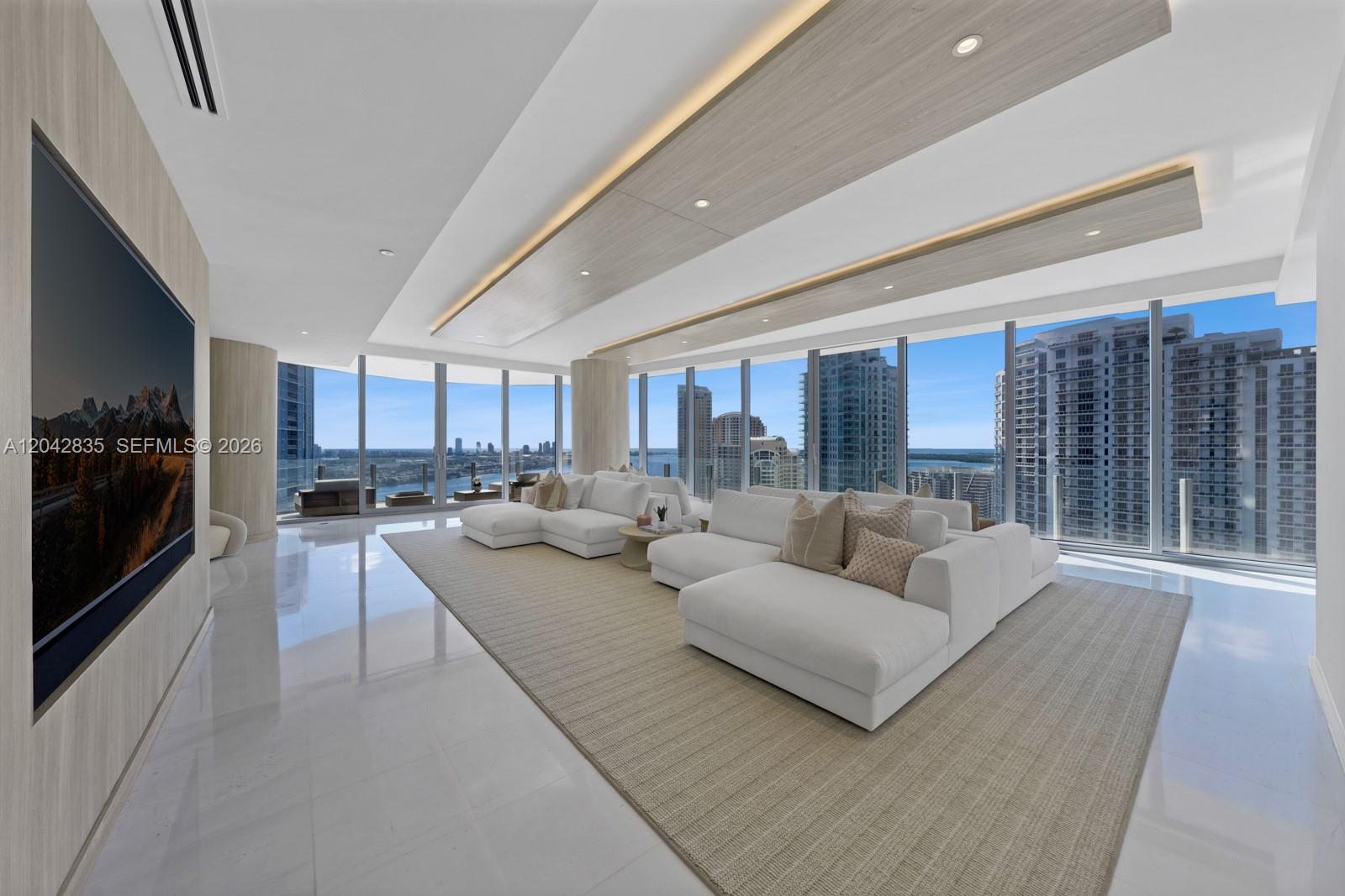 Photo of 300 Biscayne Boulevard Way 2701 #2701 listing for Sale