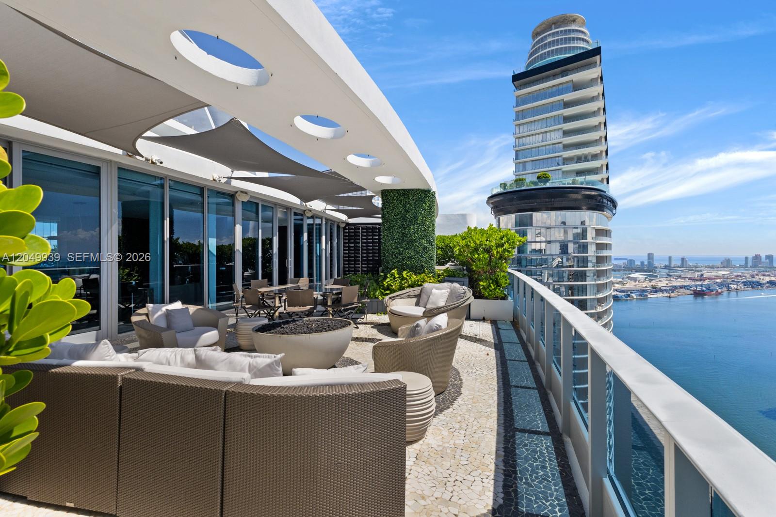 Photo of 200 Biscayne Boulevard Way PH-5404 #PH-5404 listing for Sale