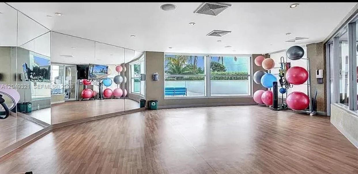 Photo of 3101 S Ocean Drive 1406 #1406 listing for Sale