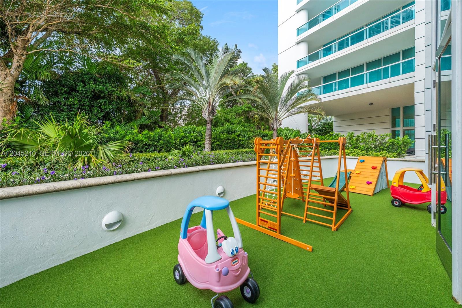 Photo of 2127 Brickell Avenue 1006 #1006 listing for Sale