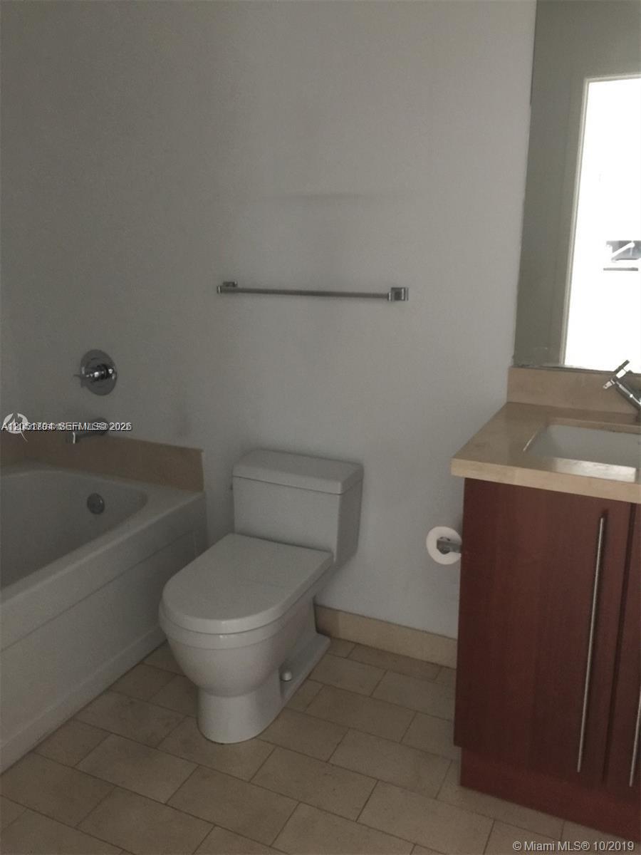 Photo of 1111 SW 1st Avenue 1724-N #1724-N listing for Sale