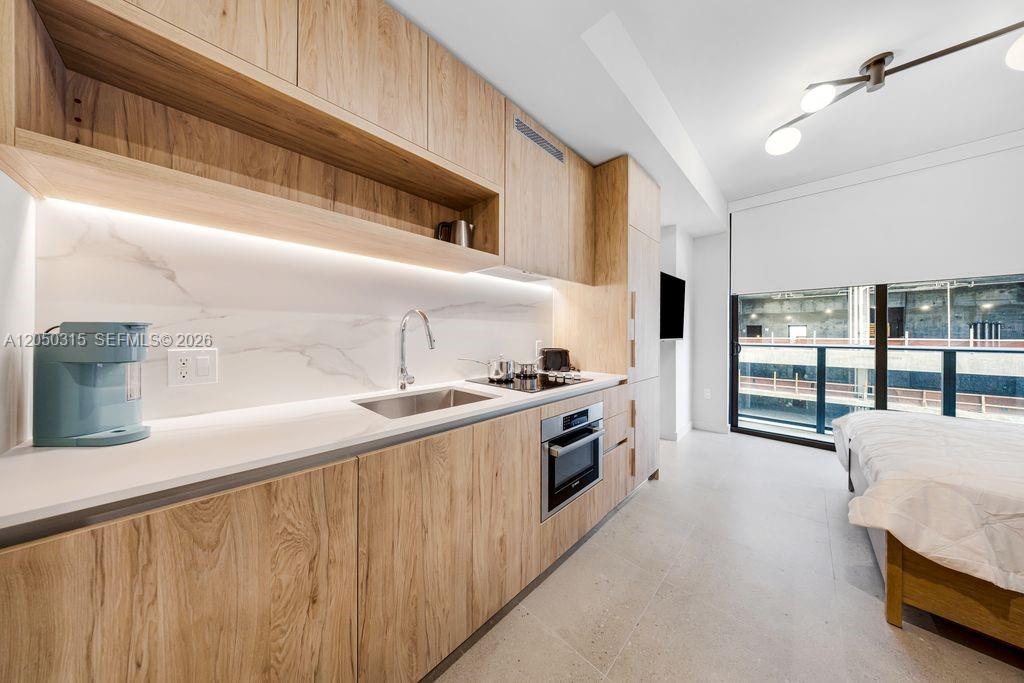 Photo of 11 NE 6th Street 1106 #1106 listing for Sale