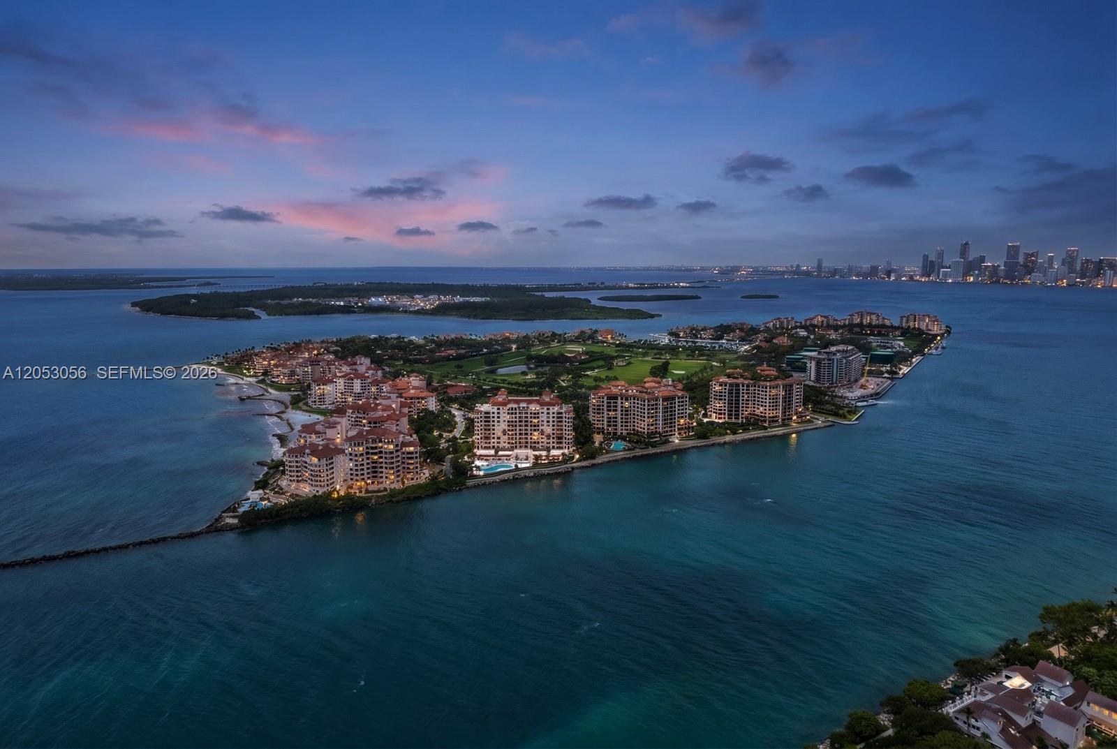 Photo of 100 S Pointe Drive 2905 #2905 listing for Sale