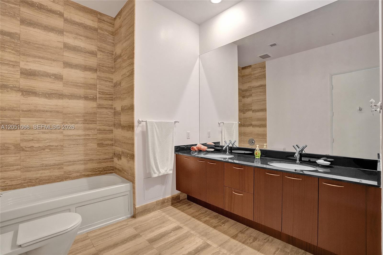 Photo of 16001 Collins Avenue 4305 #4305 listing for Sale