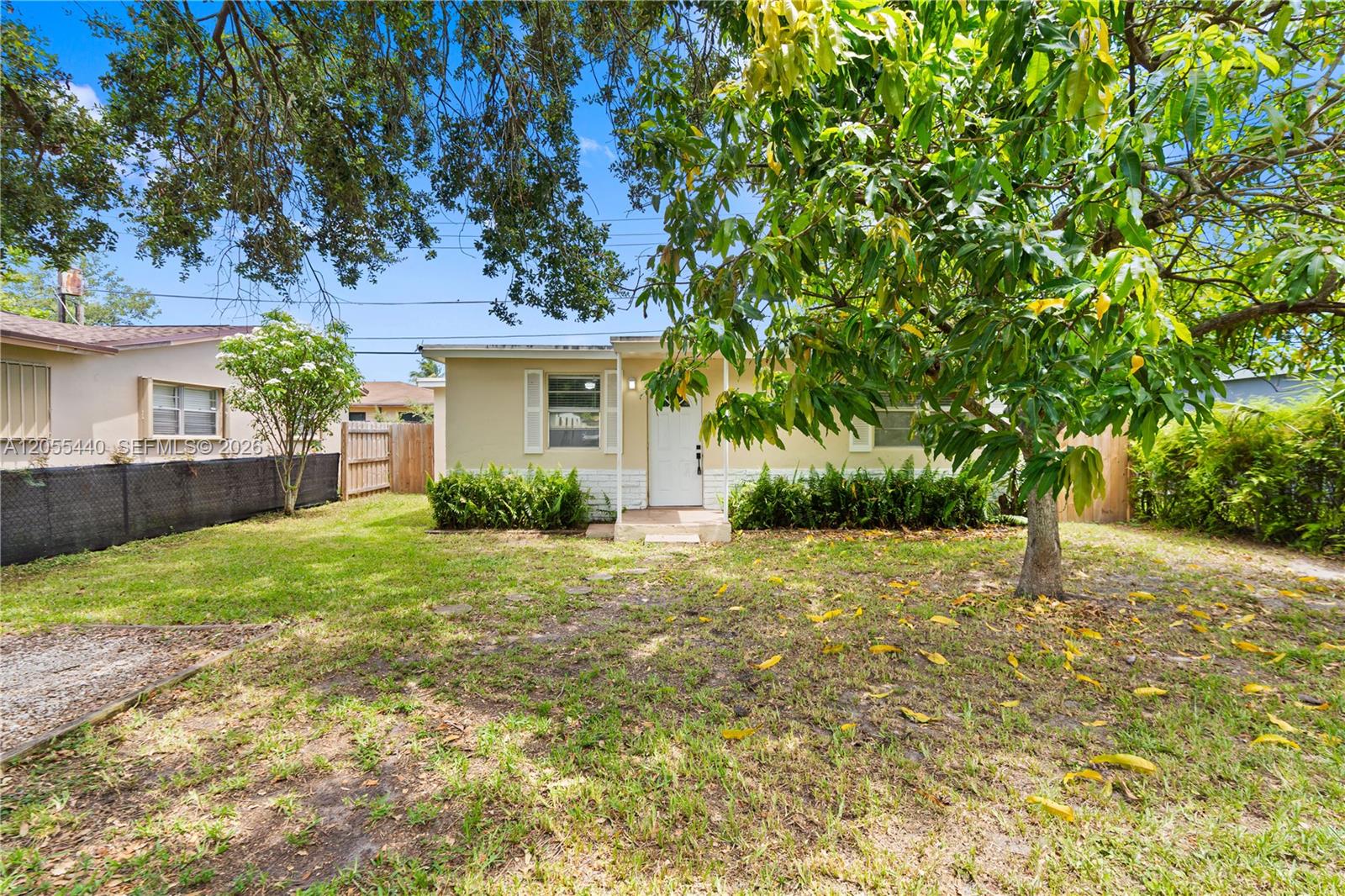 Photo of #A12055440 listing for Sale