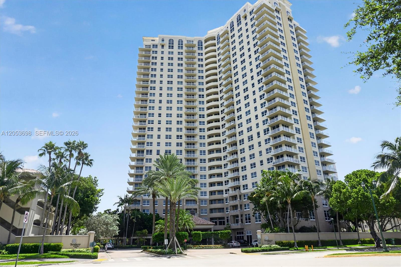 Photo of 19501 W Country Club Drive 2401 #2401 listing for Sale