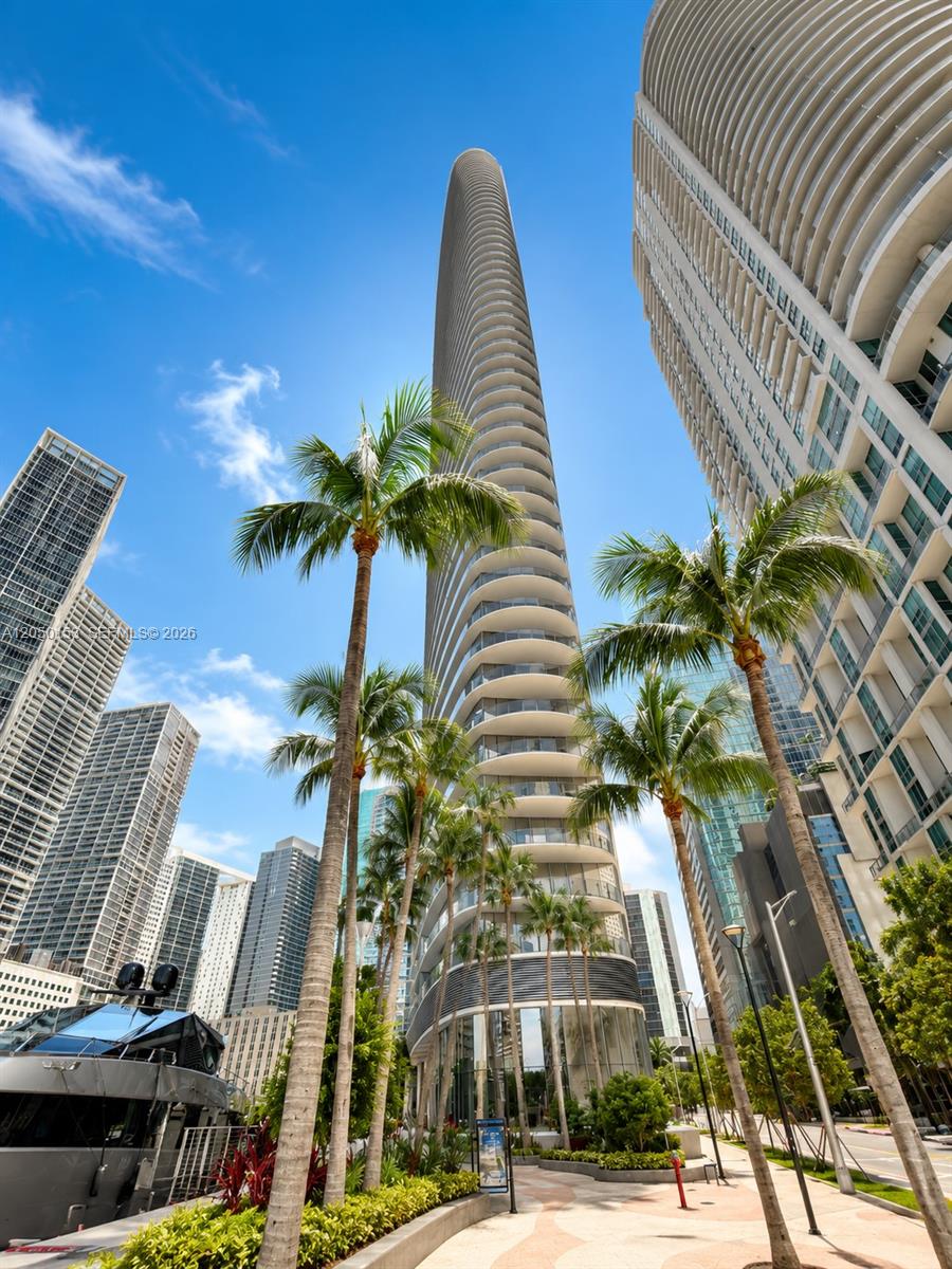 Photo of 300 Biscayne Boulevard Way 2609W #2609W listing for Sale
