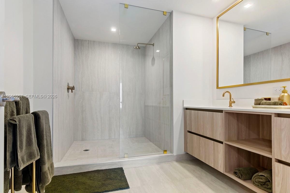 Photo of 77 SE 5th Street 3902 #3902 listing for Sale