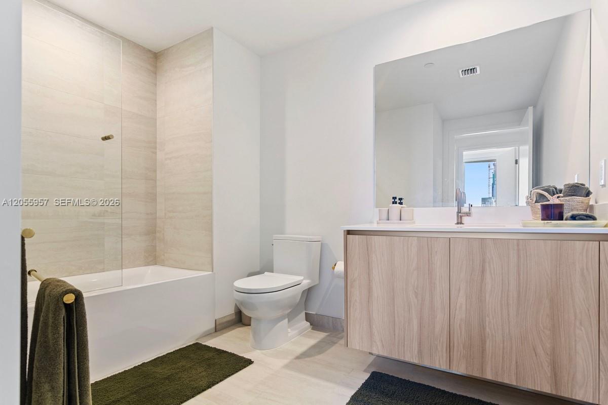 Photo of 77 SE 5th Street 3902 #3902 listing for Sale