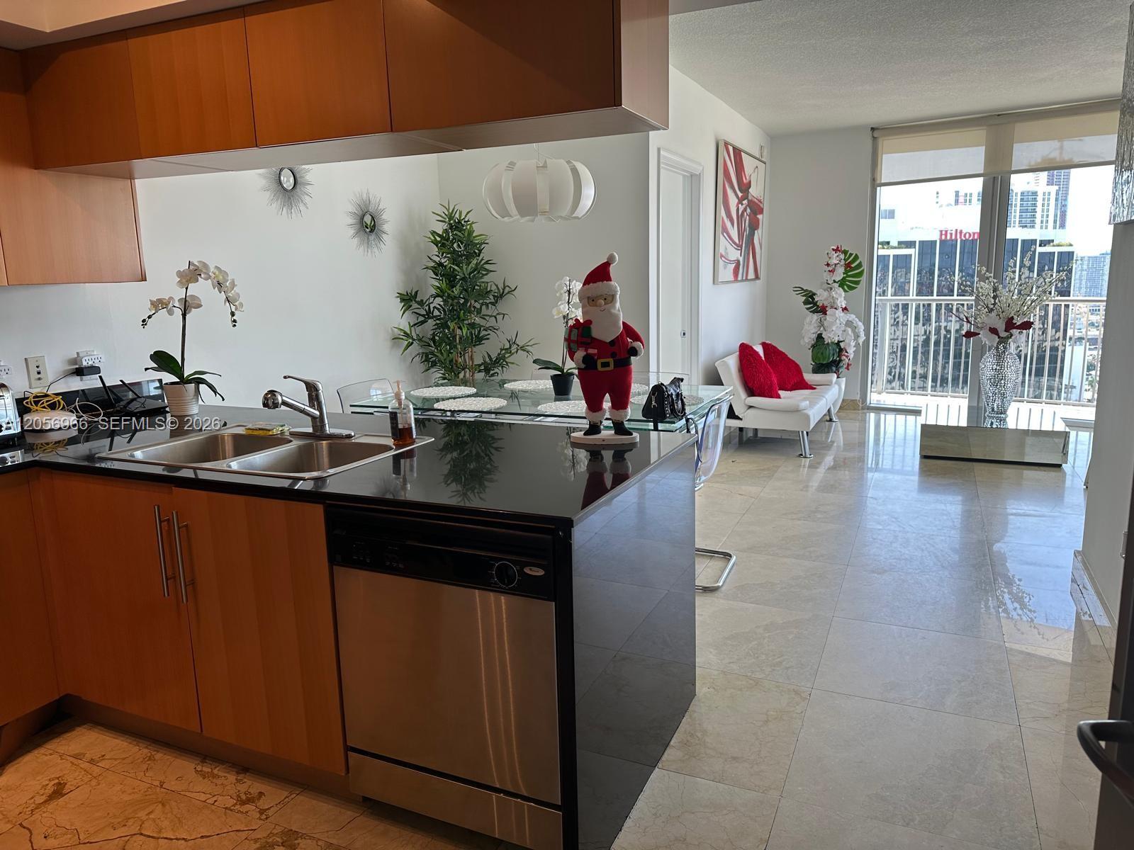 Photo of 1750 N Bayshore Drive 2914 #2914 listing for Sale
