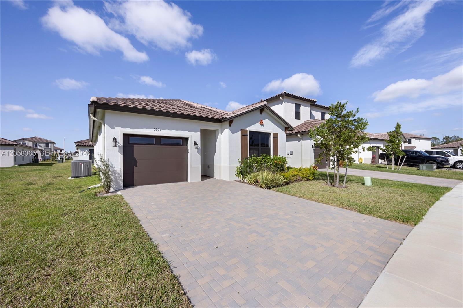 Photo of #A12058365 listing for Sale