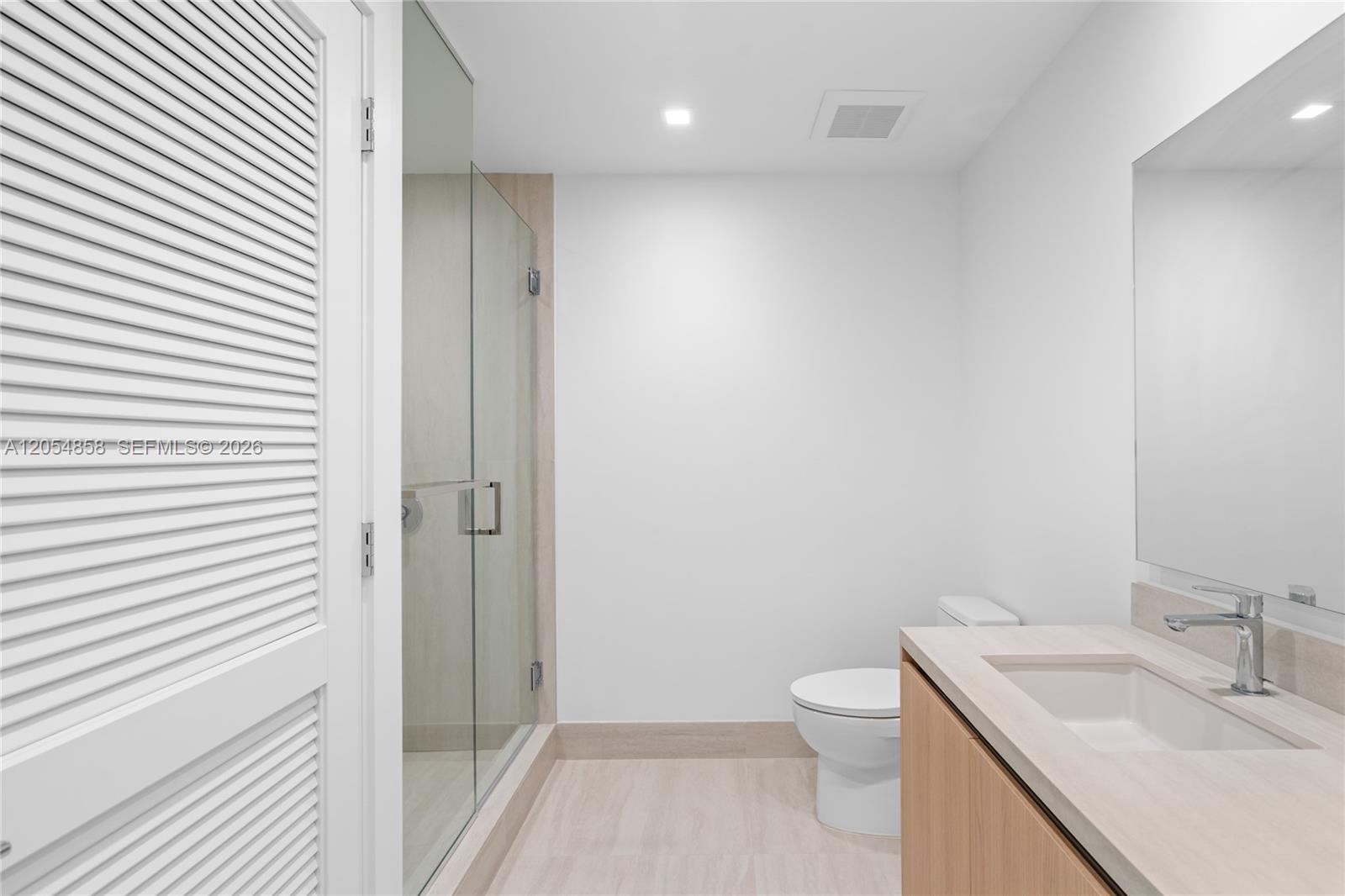 Photo of 2411 Laguna Circle 1604 #1604 listing for Sale