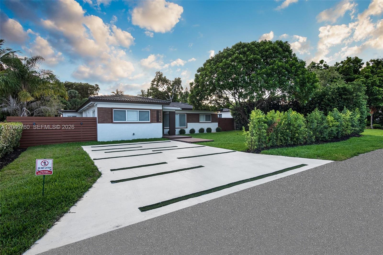 Photo of 10658 NE 11th Avenue # listing for Sale