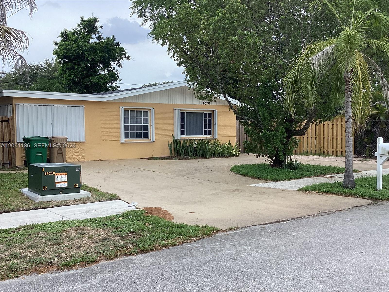 Photo of #A12061186 listing for Sale