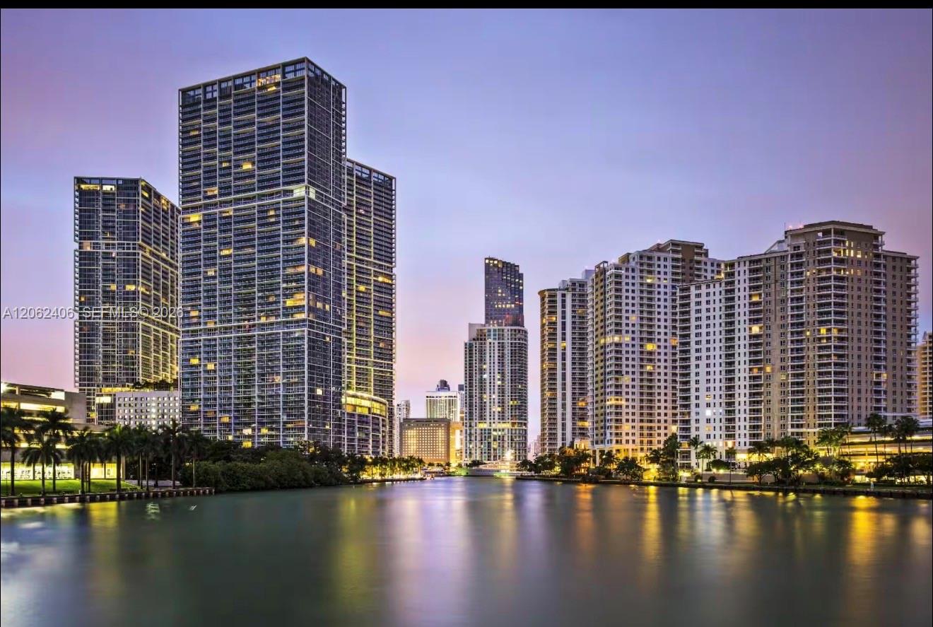 Photo of 485 Brickell Avenue 4711 #4711 listing for Sale