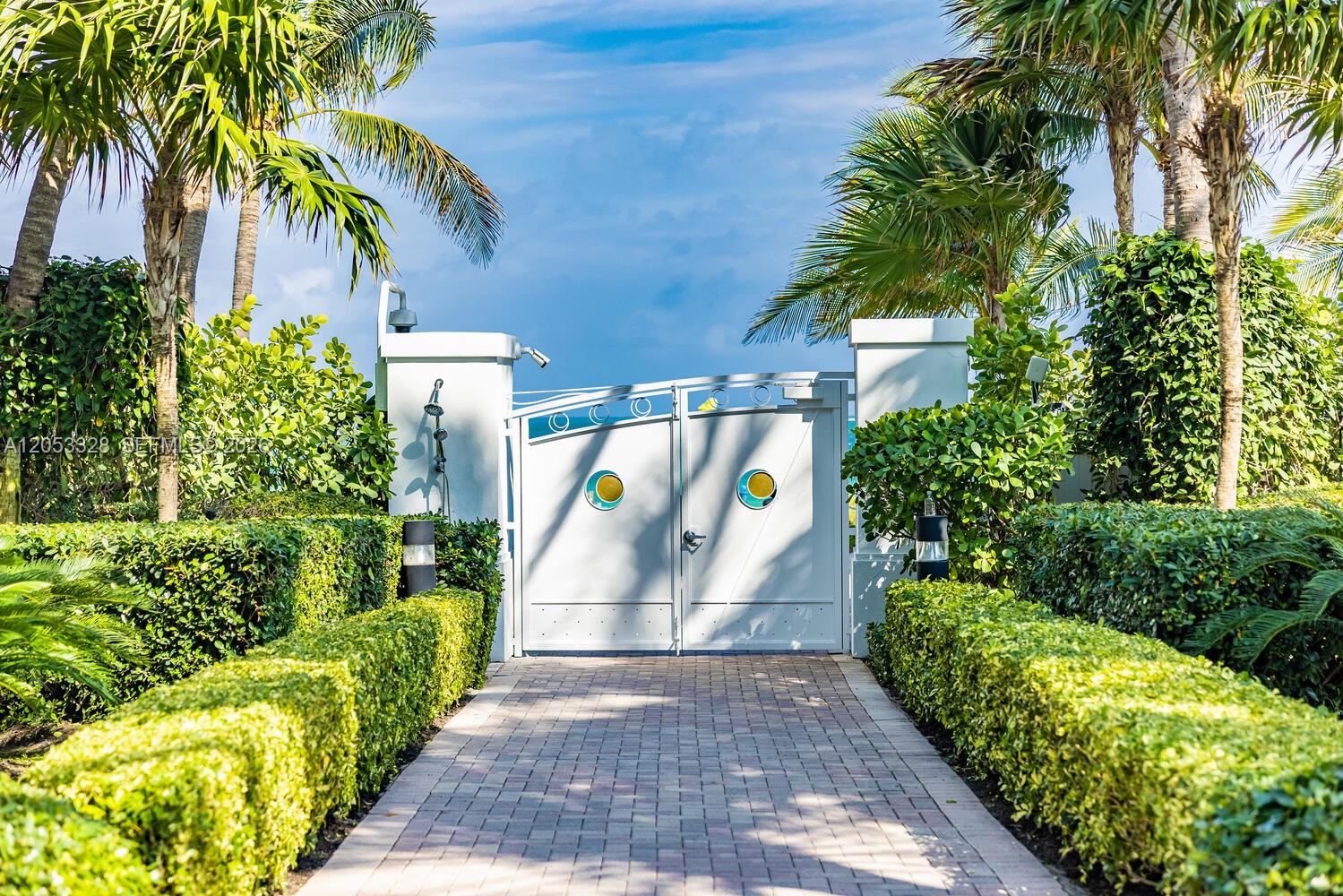 Photo of 50 S Pointe Drive 510 #510 listing for Sale