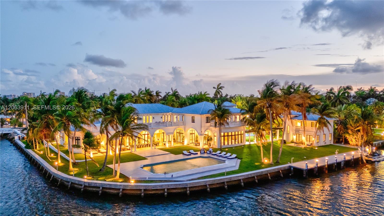 Photo of 900 S Northlake Drive # listing for Sale