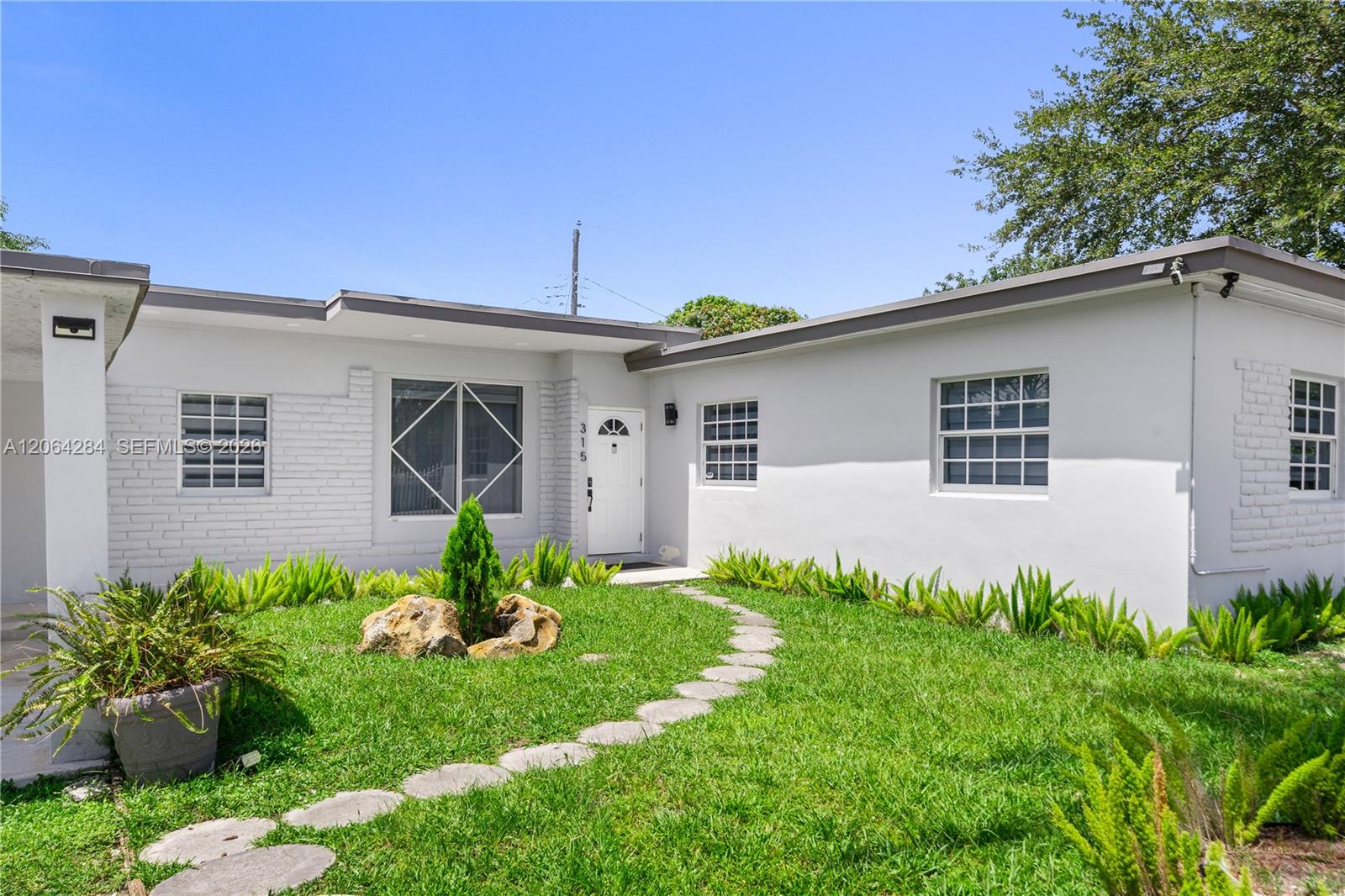 Photo of #A12064284 listing for Sale
