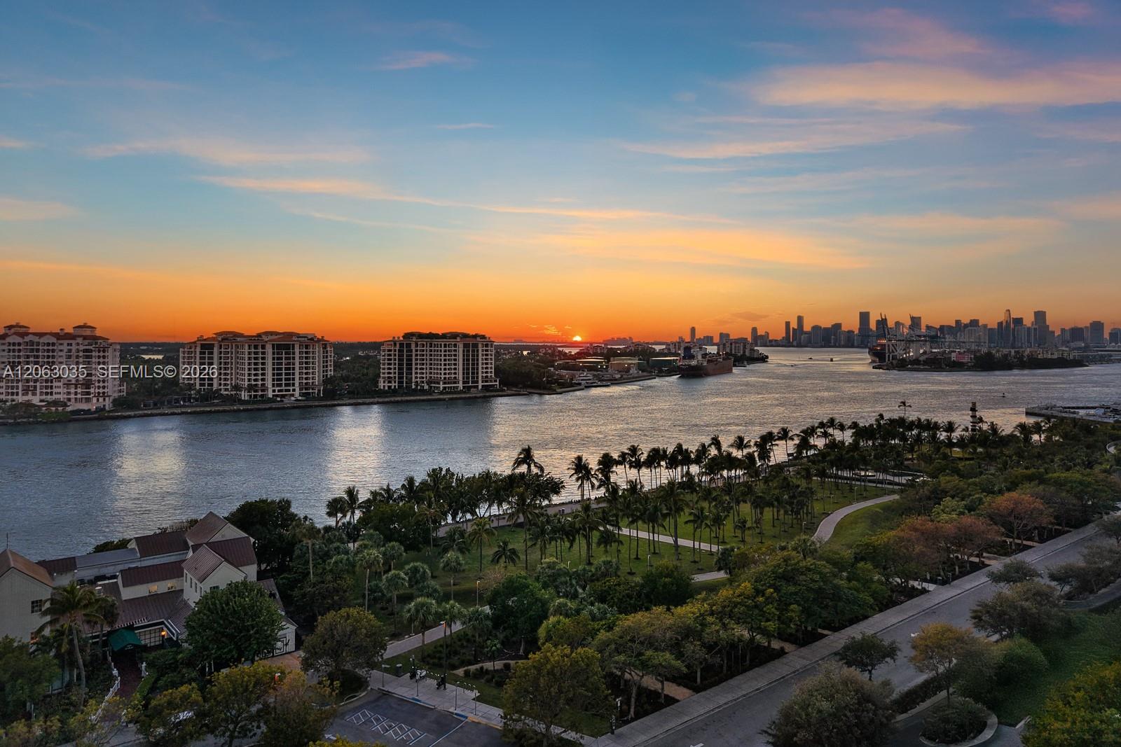 Photo of 100 S Pointe Drive 1201/1202 #1201/1202 listing for Sale