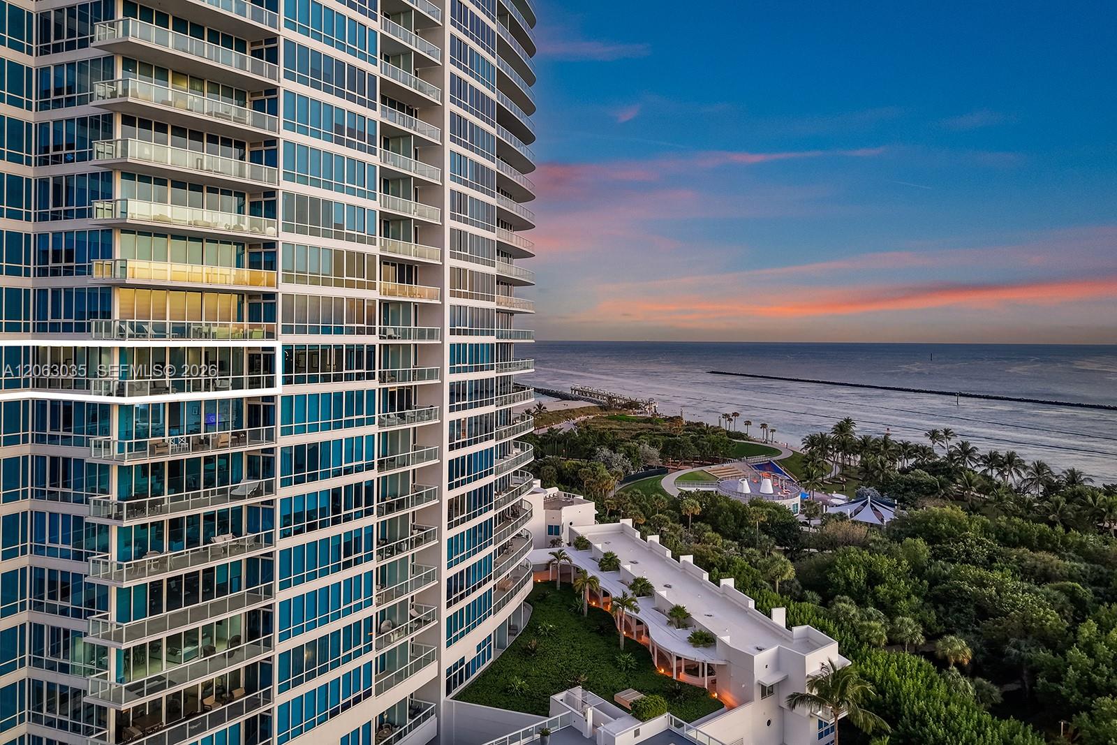 Photo of 100 S Pointe Drive 1201/1202 #1201/1202 listing for Sale