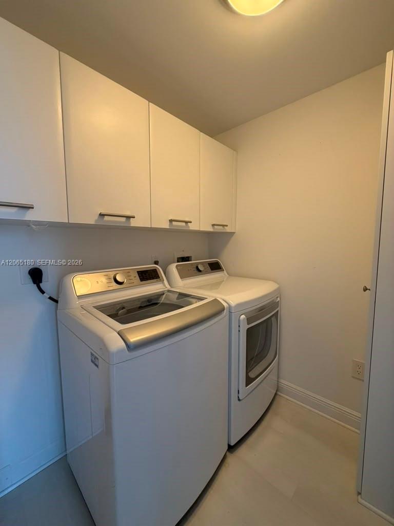 Photo of 17121 Collins Avenue 1208 #1208 listing for Sale