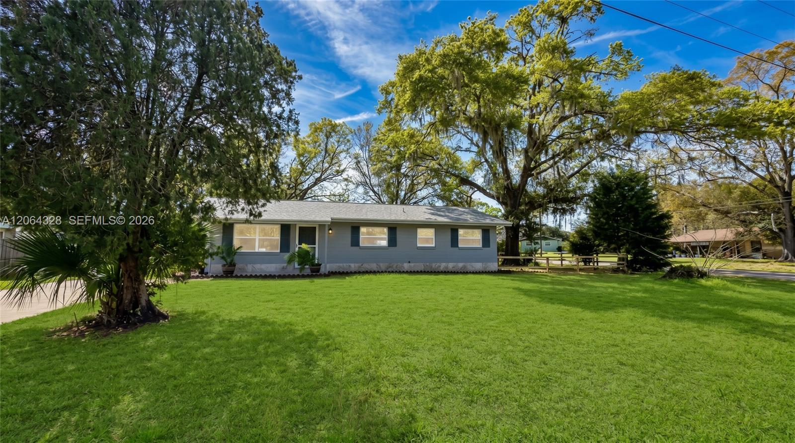 Photo of #A12064328 listing for Sale