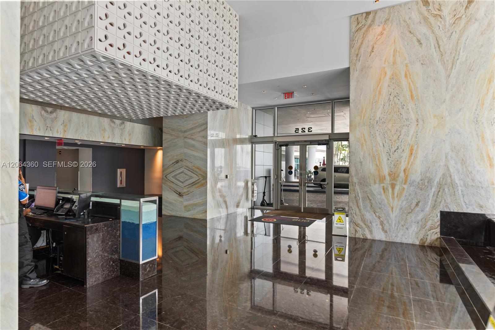 Photo of 325 S Biscayne Boulevard 3421 #3421 listing for Sale