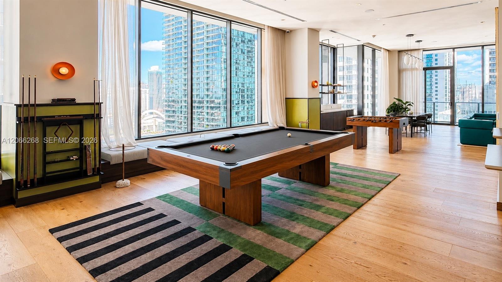 Photo of 11 NE 6th Street 212 #212 listing for Sale