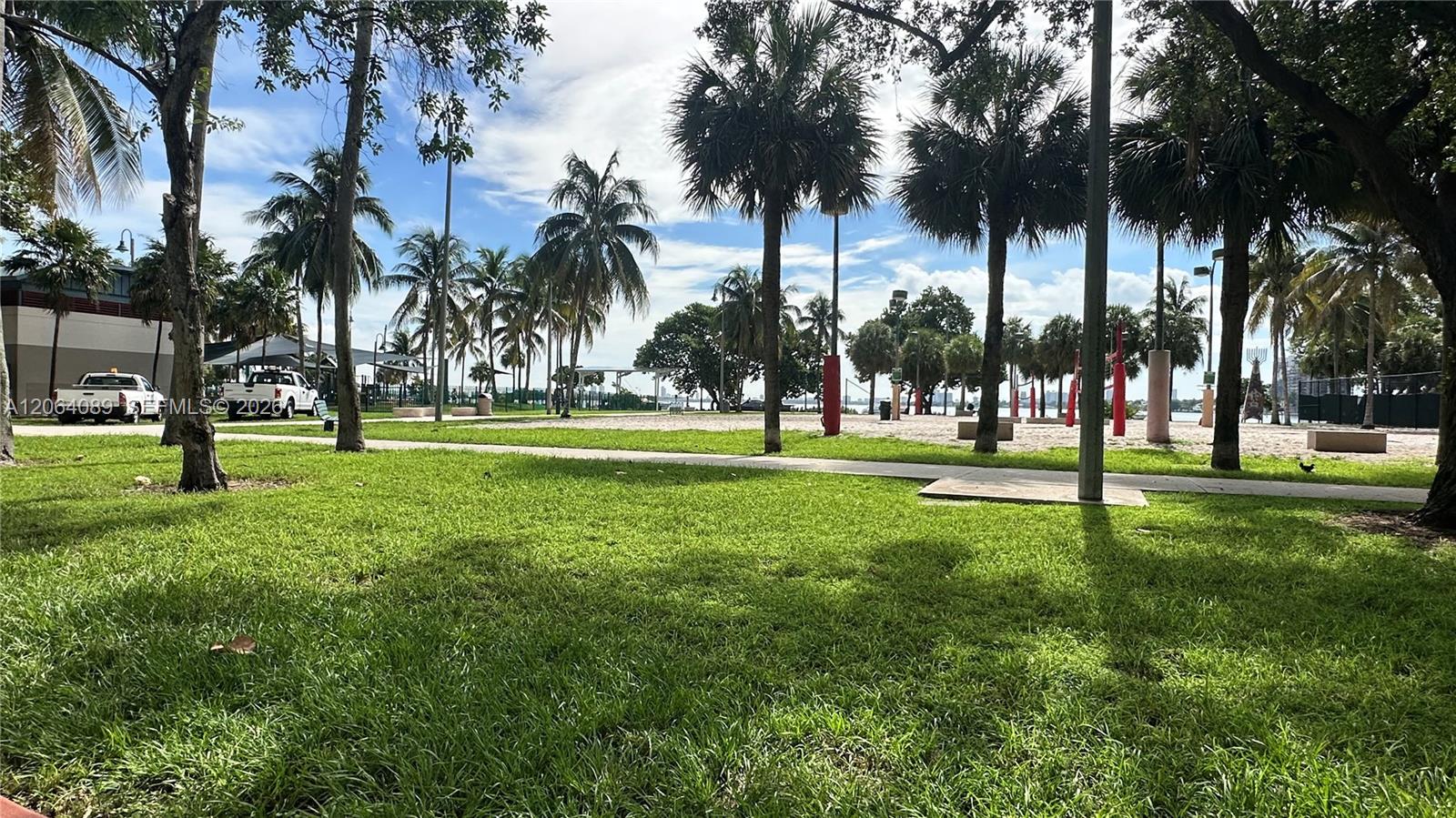 Photo of 1750 N Bayshore Drive 2607 #2607 listing for Sale