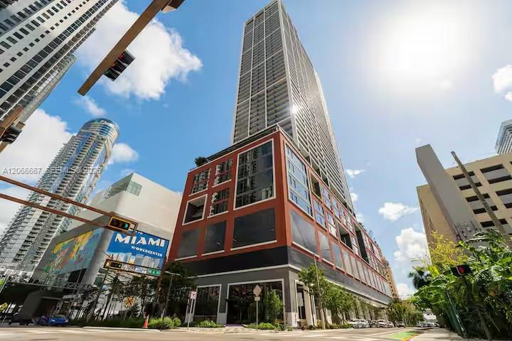 Photo of 601 NE 1 Avenue PH-4912 #PH-4912 listing for Sale