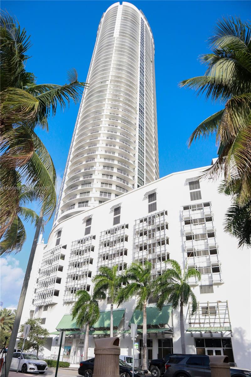 Photo of 1750 N Bayshore Drive 3411 #3411 listing for Sale